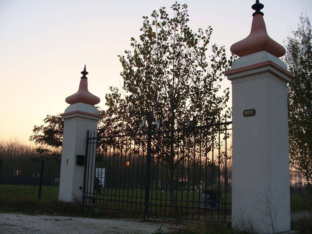 Гостевой дом Antico Casale Dei Sogni Agriturismo Луго Экстерьер фото